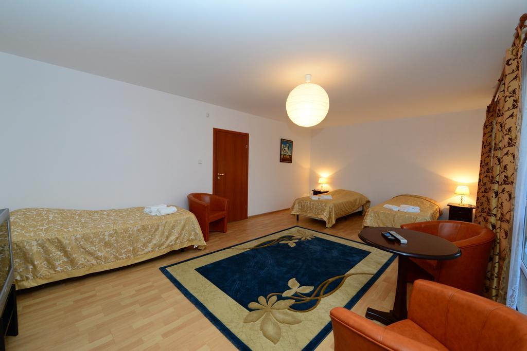 B&B Airport ModlinNowy Dwór Mazowiecki 部屋 写真