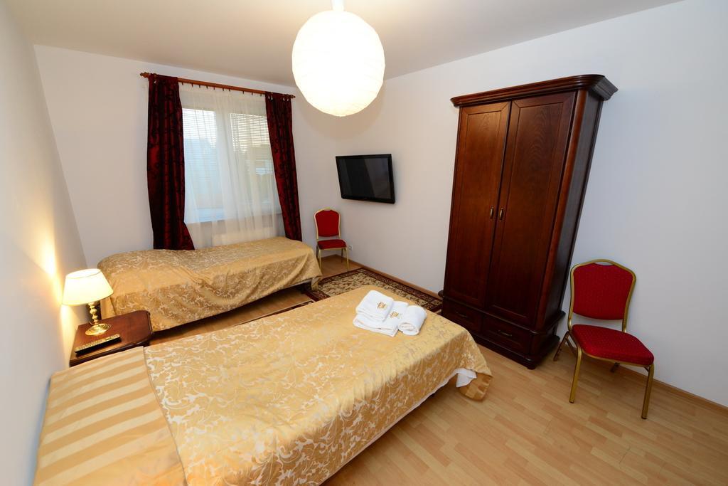 B&B Airport ModlinNowy Dwór Mazowiecki 部屋 写真